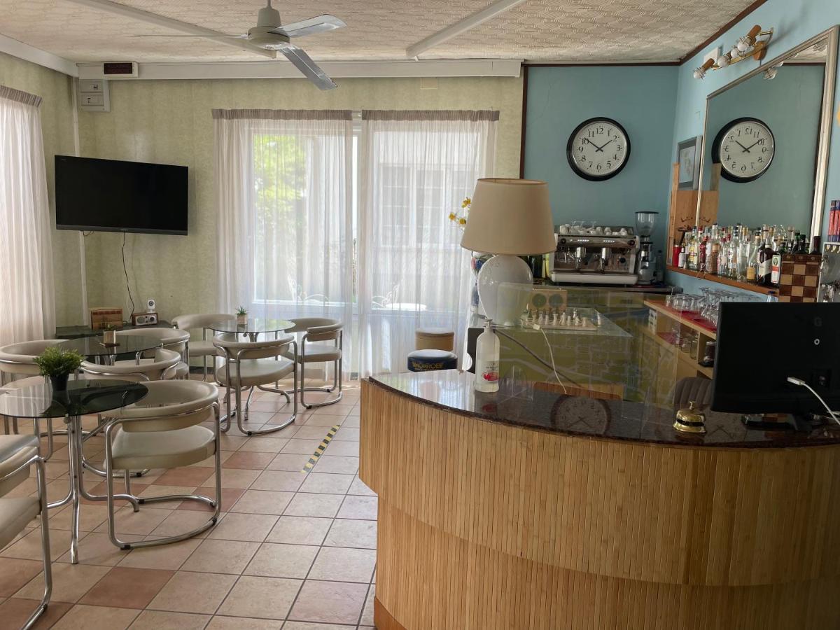 Hotel Aloha Cesenatico Exteriér fotografie
